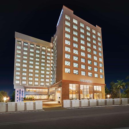 Novotel Mumbai International Airport Exteriör bild