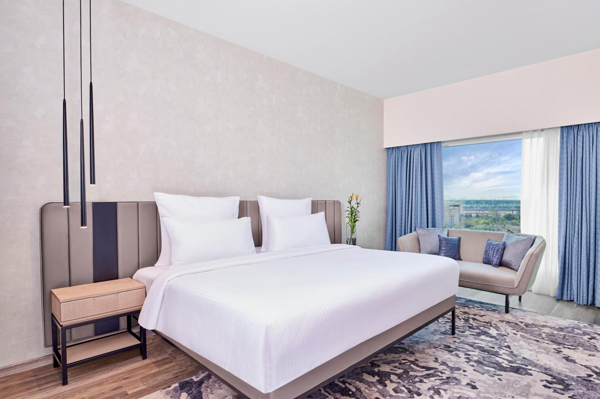 Novotel Mumbai International Airport Exteriör bild Deluxe Ocean View